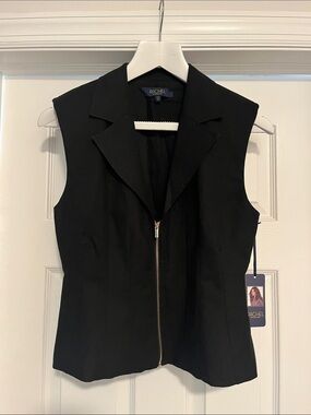 Sleeveless Zip Vest